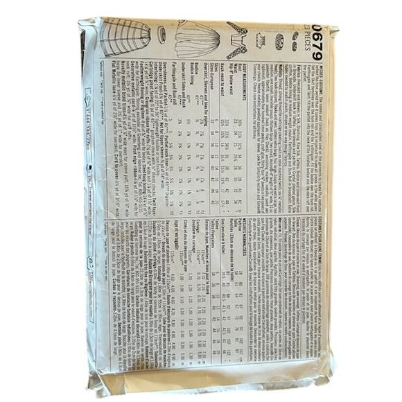 Simplicity 0679 “Elizabethan Costume Collection” Sewing Pattern Size RR (14–20) - Picture 3 of 3